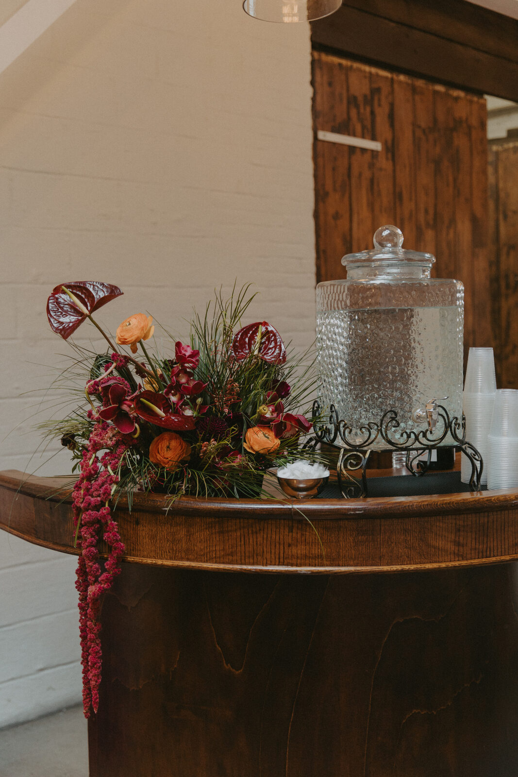 Bar details